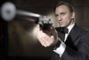 Vraća se Bond. James Bond - Dugometražni